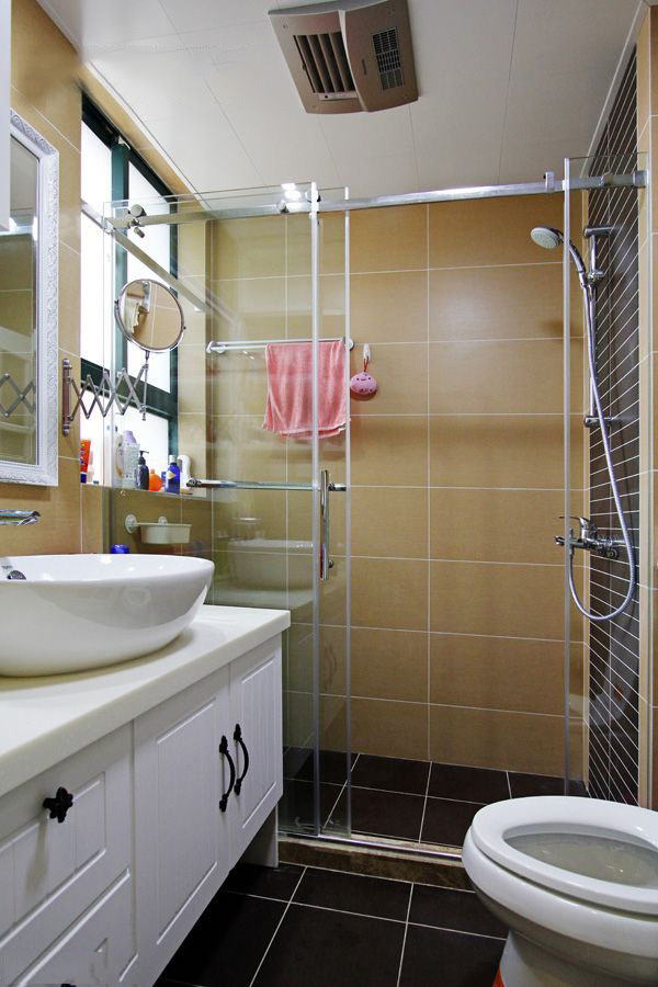 95平現(xiàn)代混搭隱形門+陽臺變書房風(fēng)格裝修效果